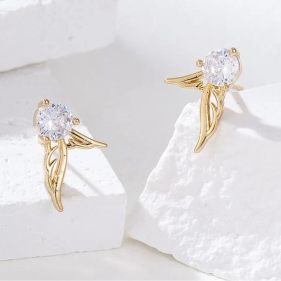 “Angel Wings” Gold Clear Crystal Gem Bird Fairy Feminine Delicate Dainty Studs - Picture 1 of 3